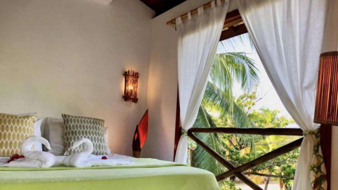 Paradise Beach House Имбассаи Экстерьер фото